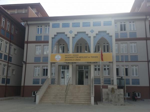 Hendek Akşemsettin Mesleki ve Teknik Anadolu Lisesi Fotoğrafı